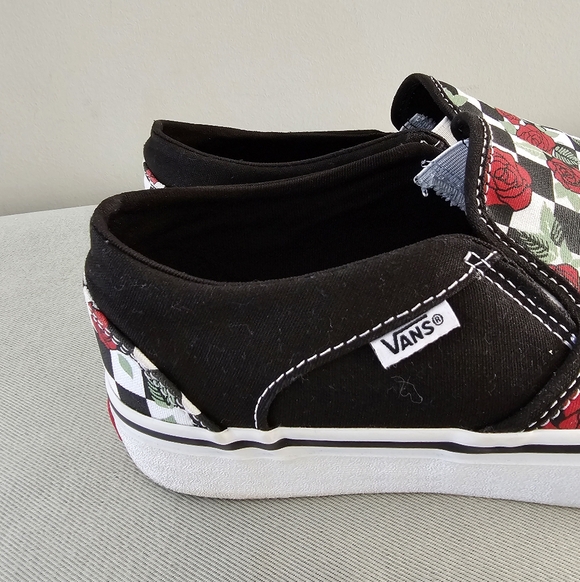 VANS Asher Checkerboard & Roses Womens Slip On Sneakers, Shoes - Picture 4 of 10